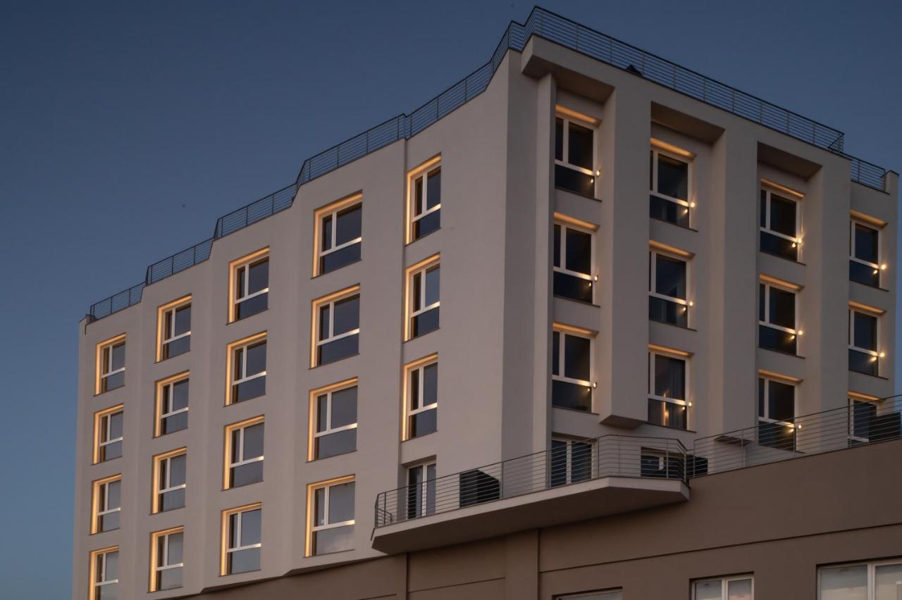 Hotel Punta Tipa تراباني المظهر الخارجي الصورة